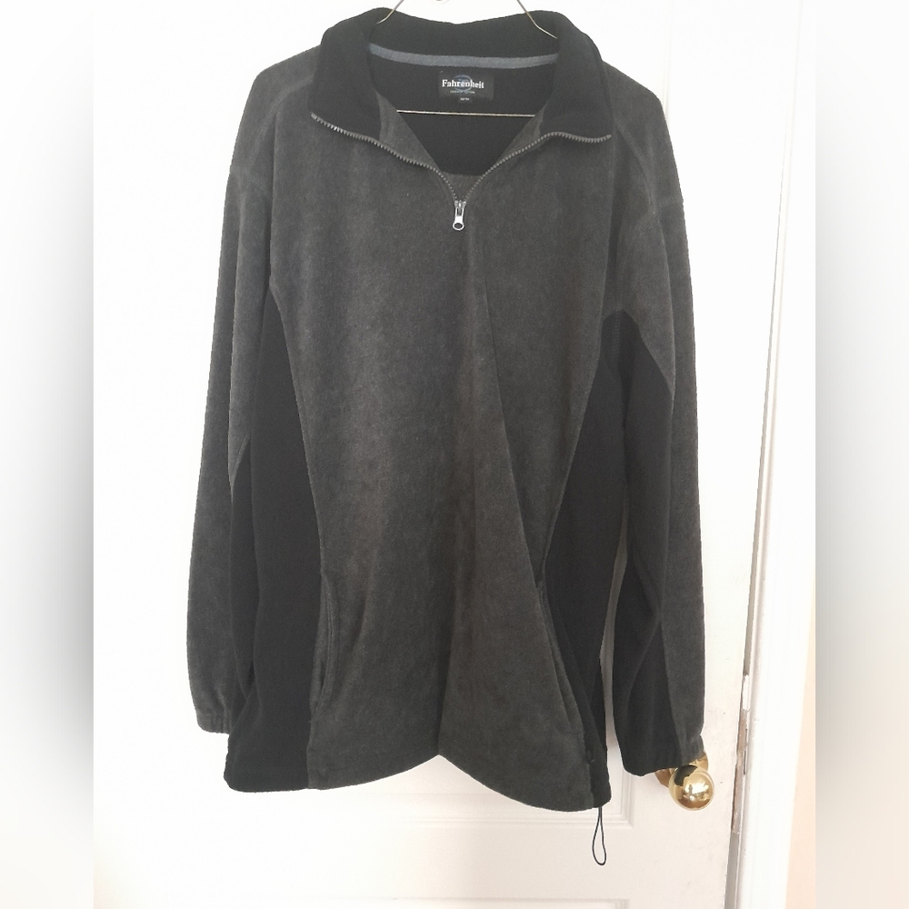 Fashion Bug Men's Gray Crewneck Sweater